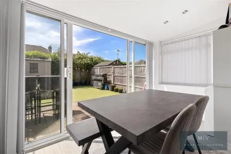 Clayton Mead, Godstone, photo 5
