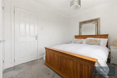 Clayton Mead, Godstone, photo 14