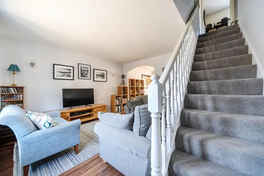 Birchwood Drive, Lightwater, GU18, photo 7