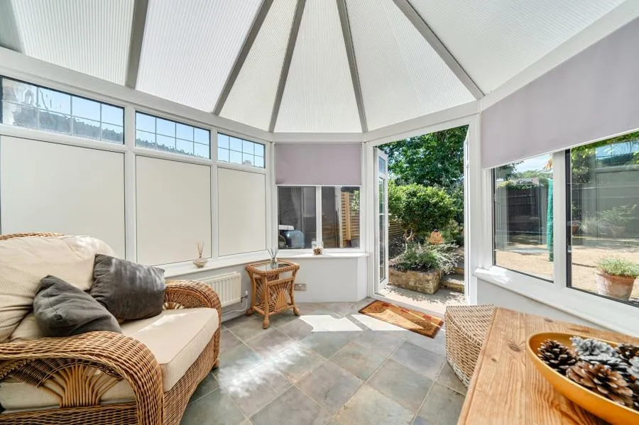 Birchwood Drive, Lightwater, GU18, photo 11