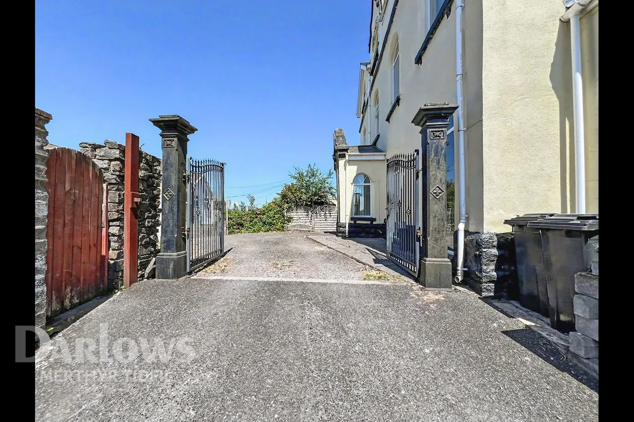 Cardiff Road, Merthyr Tydfil, photo 25