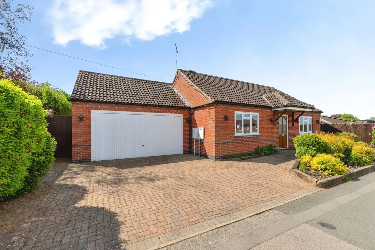 Featherby Drive, Glen Parva, LE2, photo 17