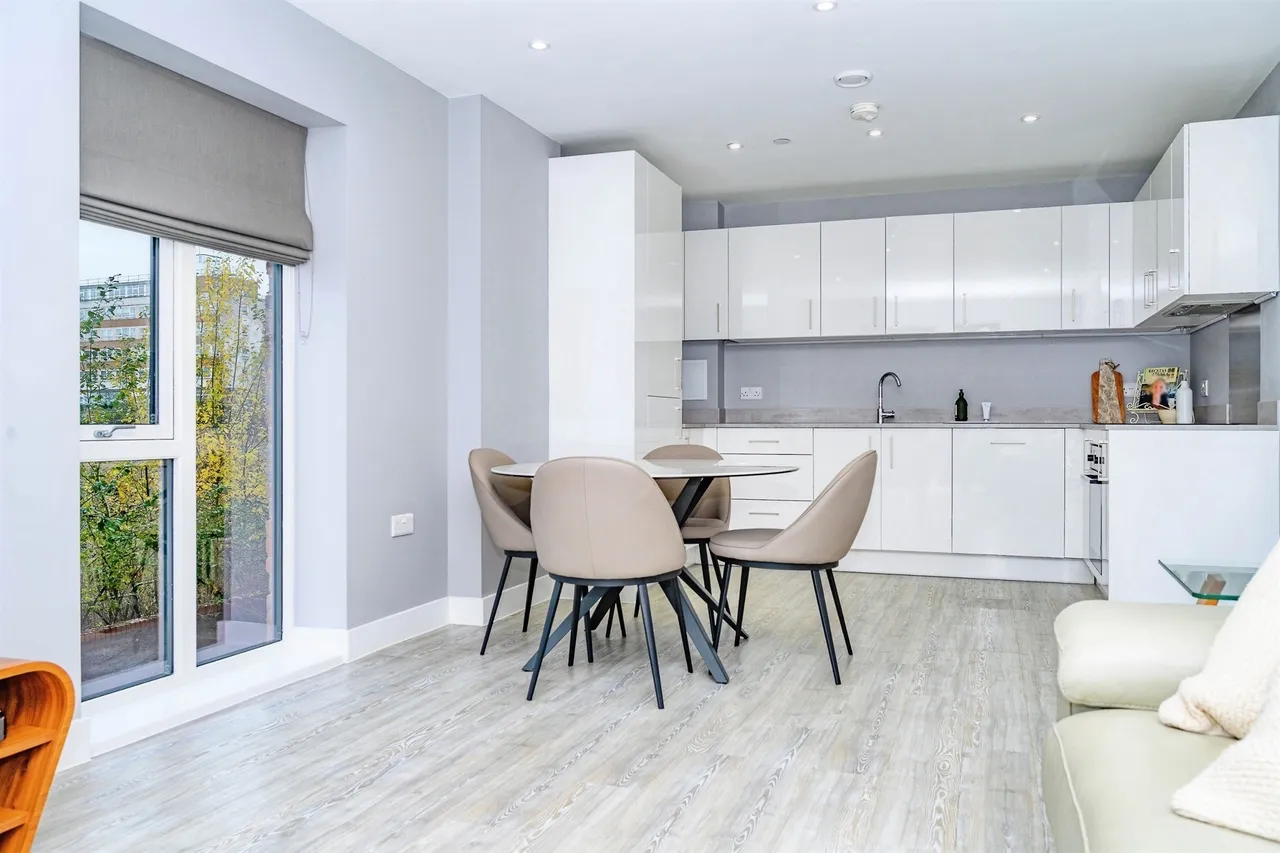 Dacorum Way, Hemel Hempstead, photo 9