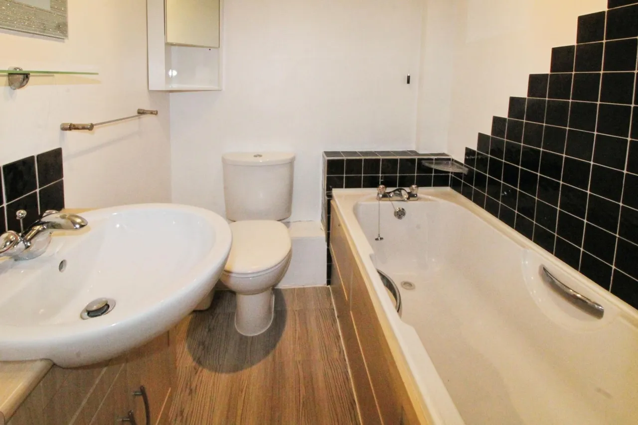 Millhouses Lane, Sheffield, S7, photo 6
