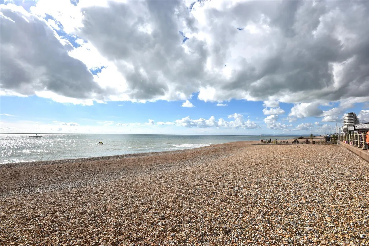 Priory Road, Hastings, TN34 3JG, photo 11