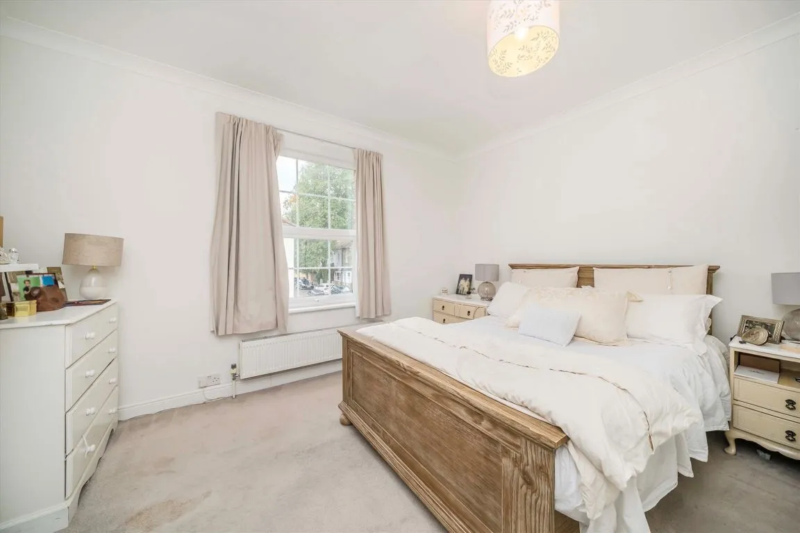 Railway Road, TW11, photo 5