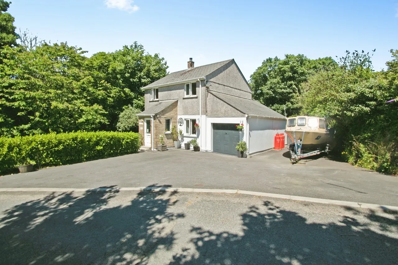 3 bed house for sale, Tregajorran, Carn Brea, TR15
