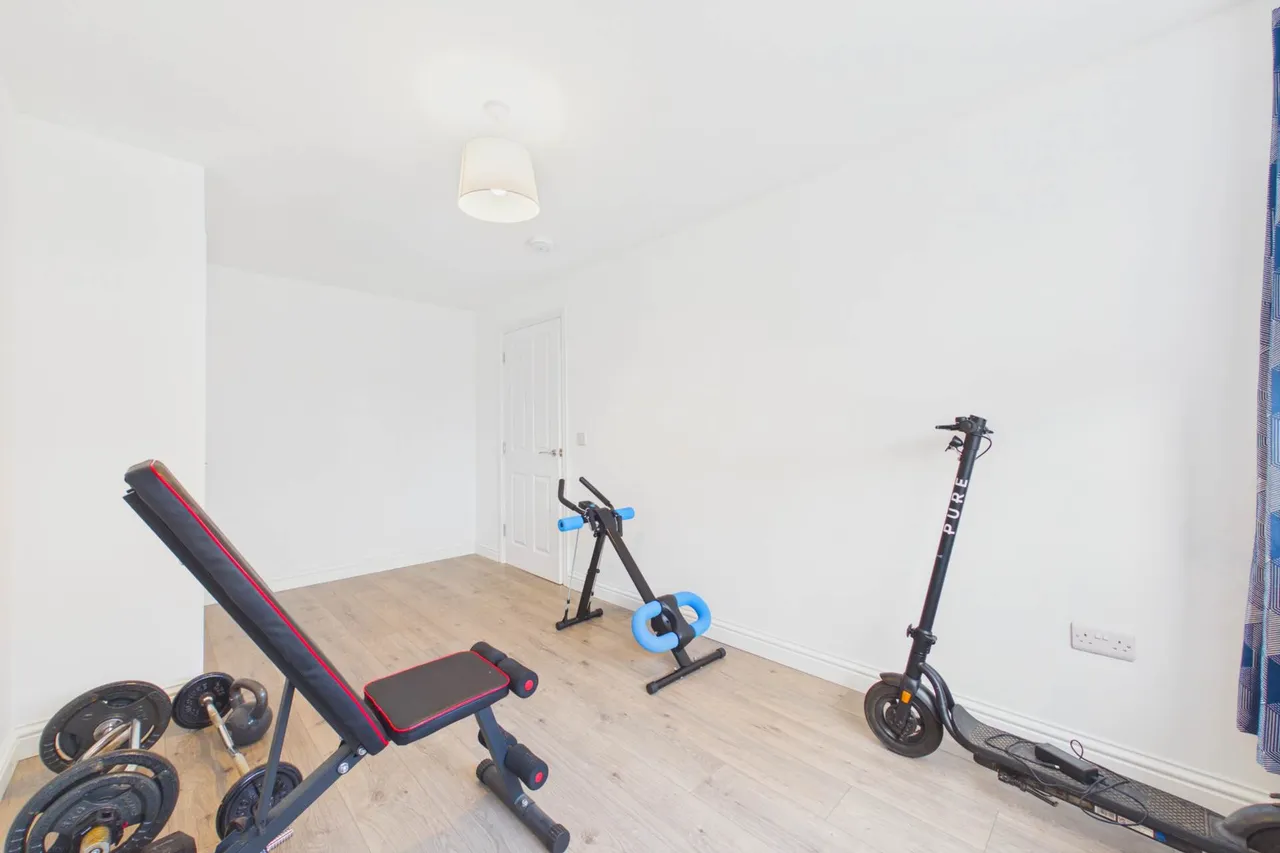 Plover Way, Motherwell, photo 12