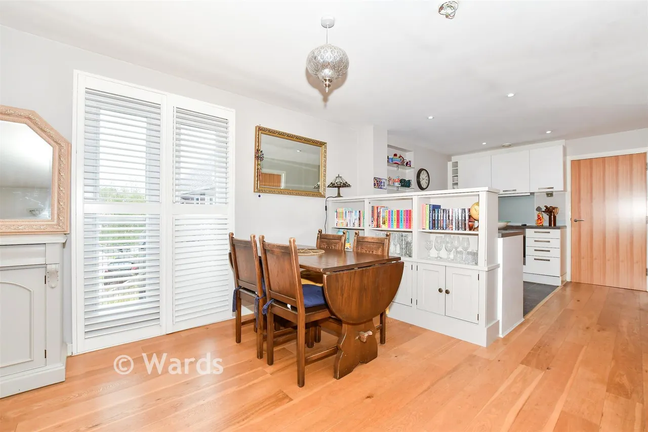 Alisander Close, Snodland, ME6, photo 6