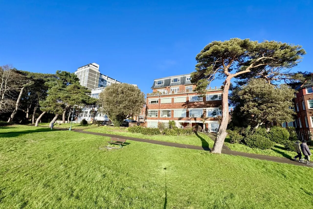 Grand Marine Court, BH2, photo 15
