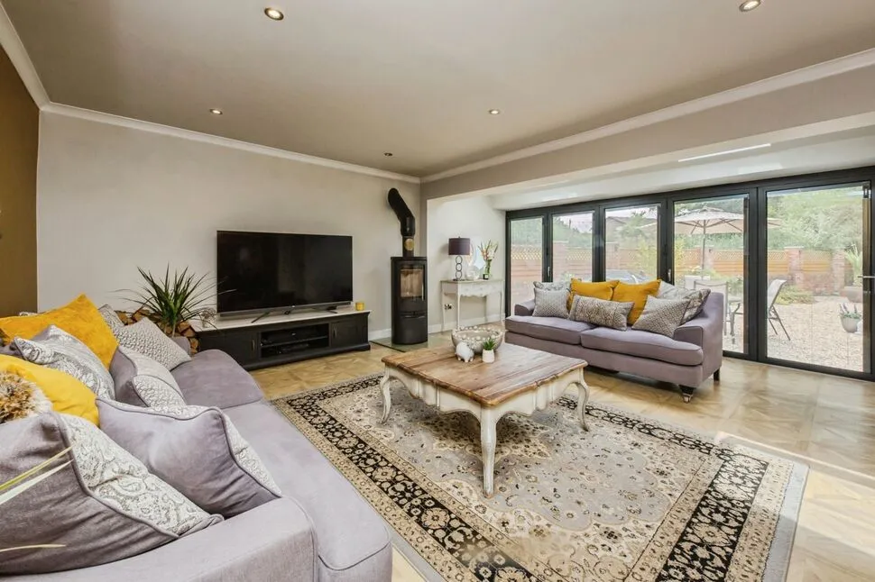 Newcastle Road North, Brereton, CW11, photo 12