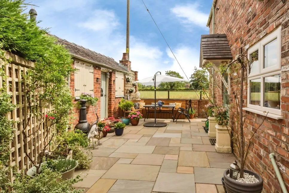 Newcastle Road North, Brereton, CW11, photo 20