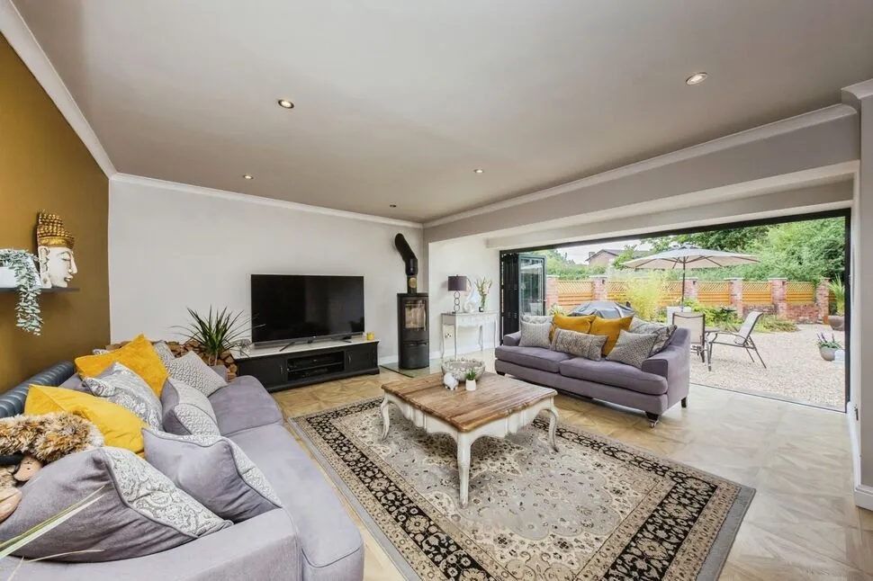 Newcastle Road North, Brereton, CW11, photo 13