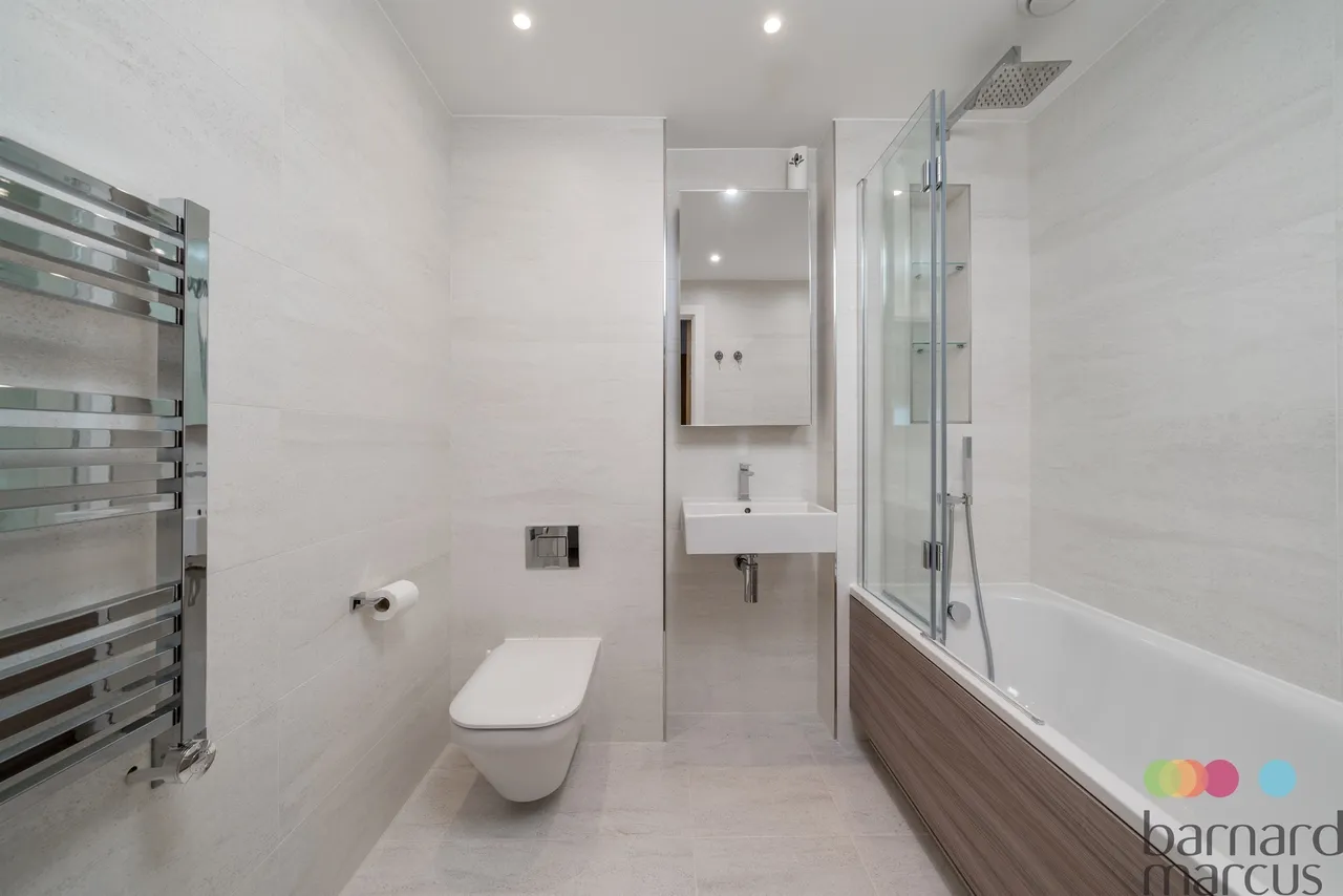 Thonrey Close, London, photo 9