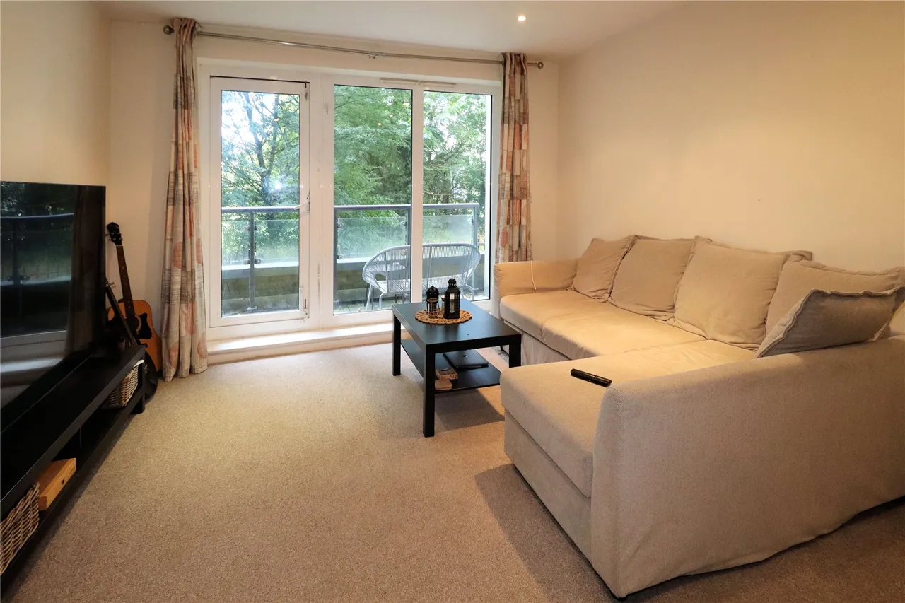 Victoria Way, Woking, GU21, photo 4