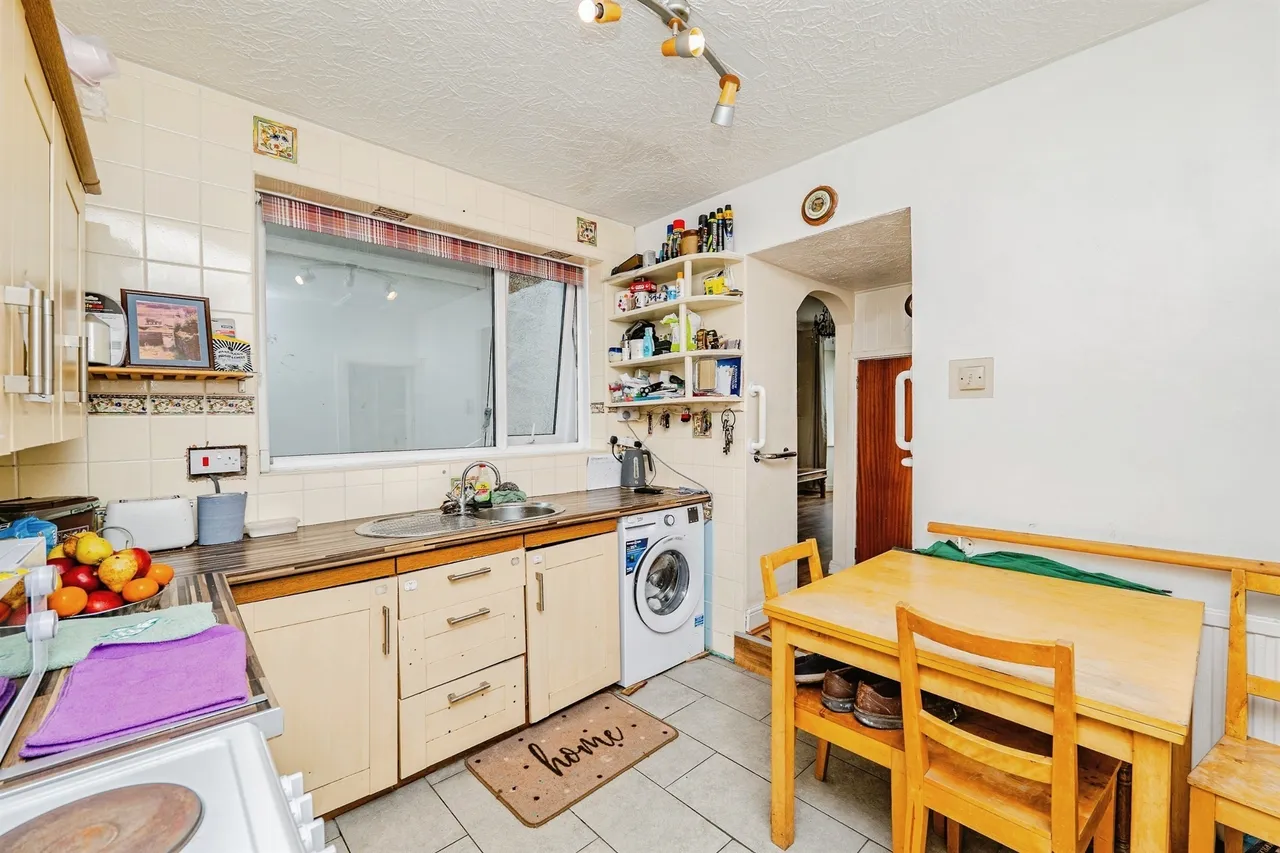 St. John Street, Bridgend, CF32, photo 10