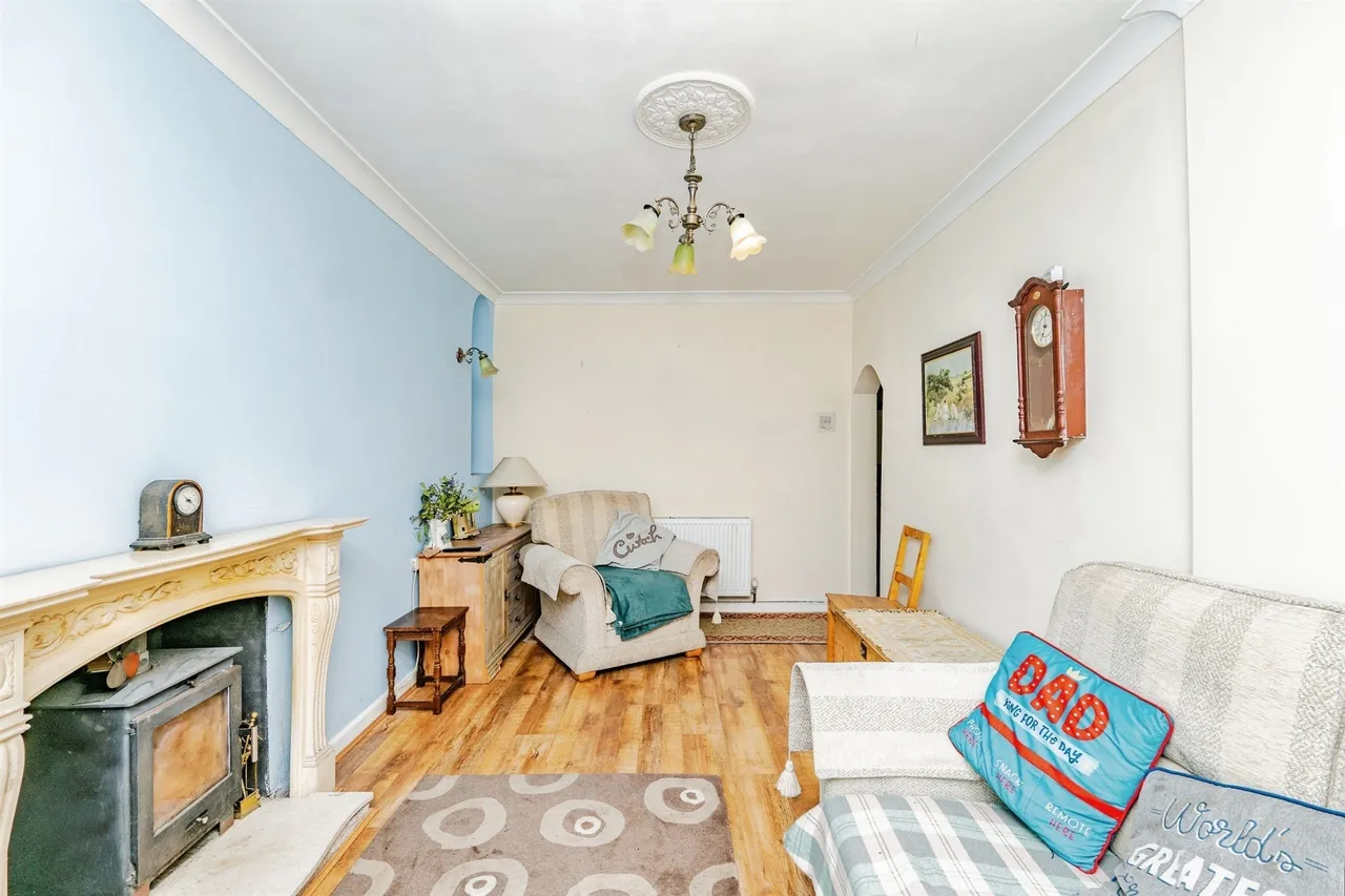St. John Street, Bridgend, CF32, photo 4