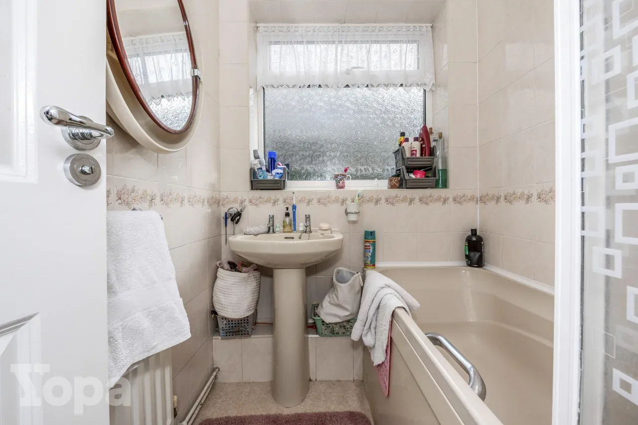 Downs Road, Istead Rise, DA13, photo 14