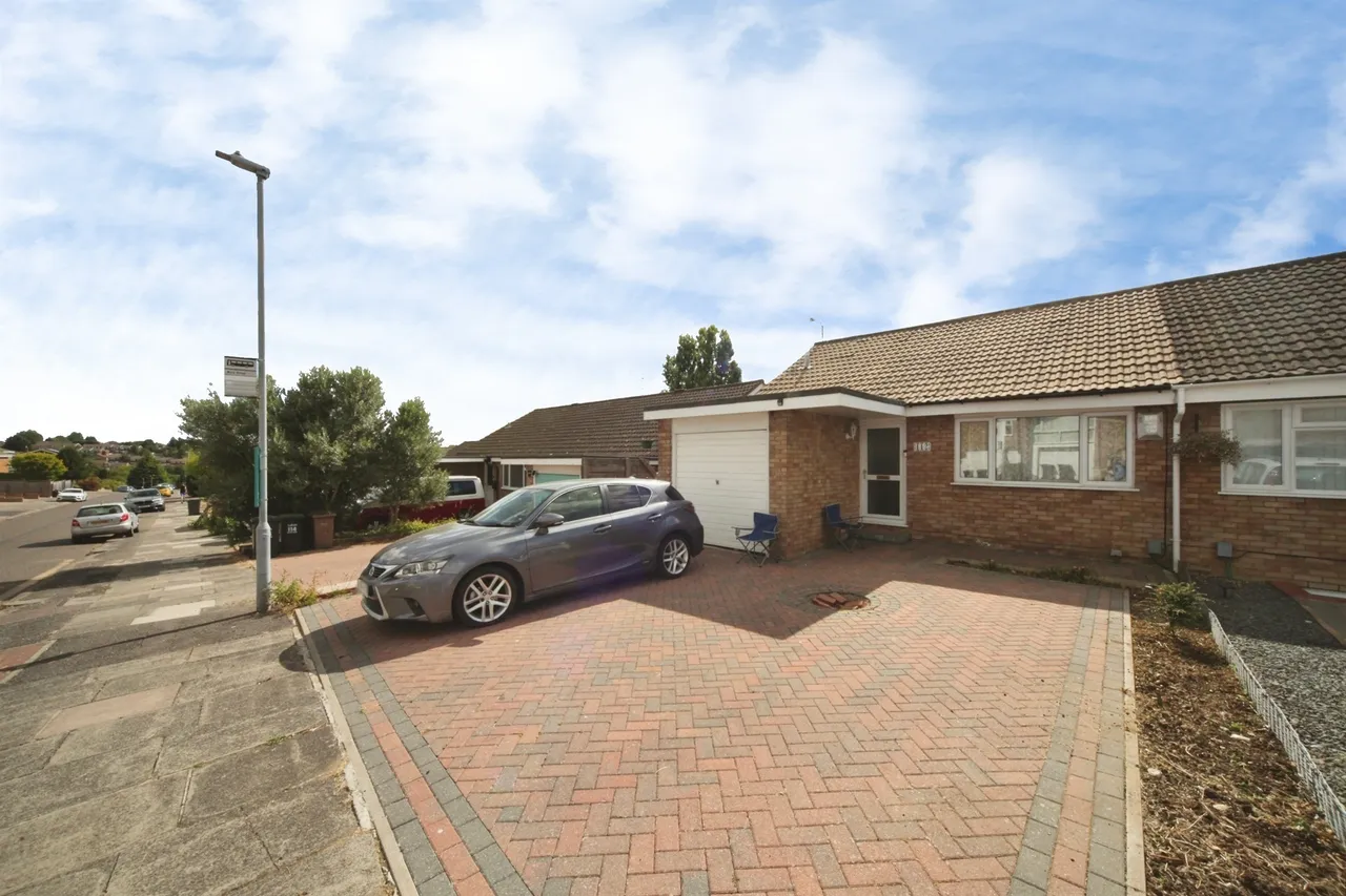 Devon Road, LUTON, photo 2