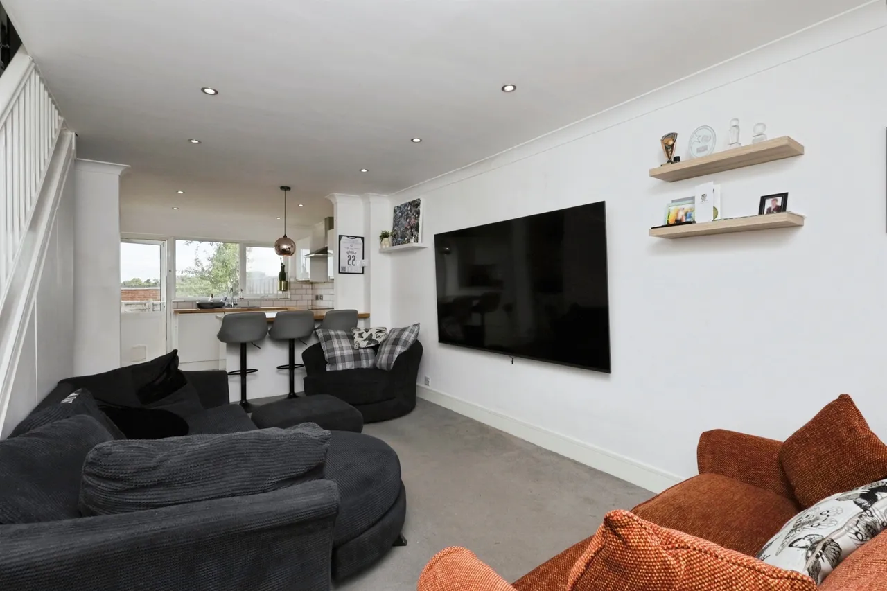 Maywood Avenue, Eastbourne, photo 6