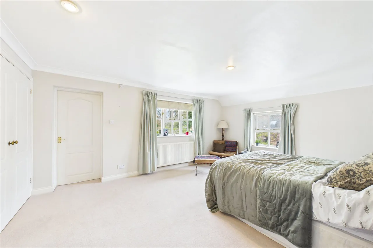 High Street, Whitchurch on Thames, RG8, photo 12