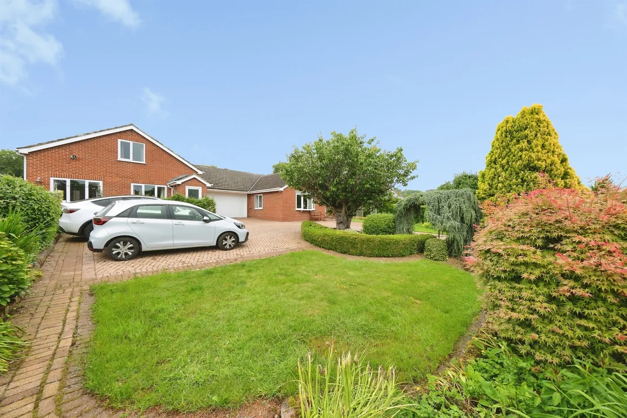 Plains Lane, Blackbrook, DE56, photo 3