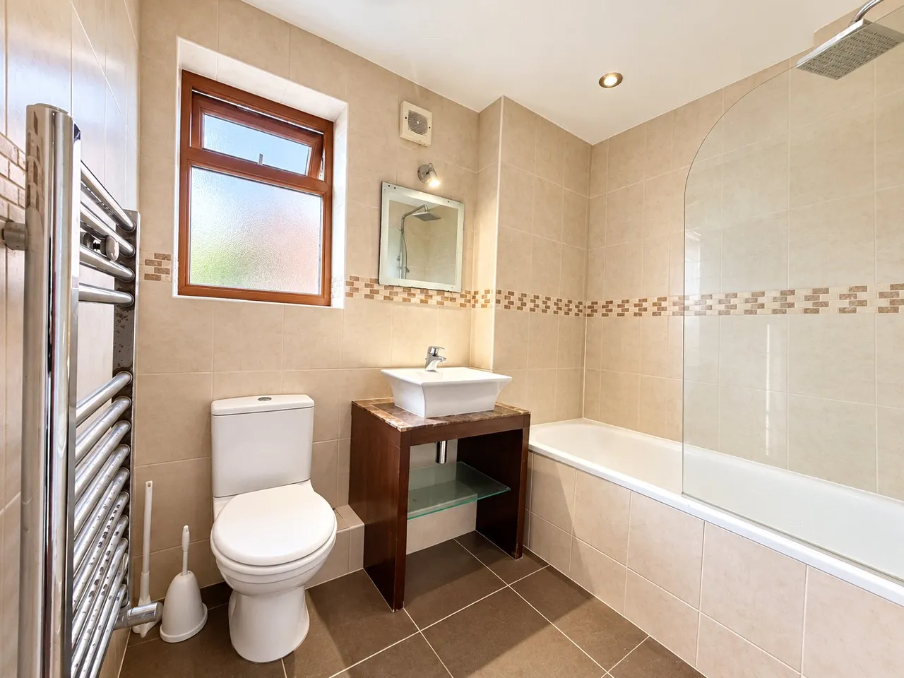 Mayplace Road East, DA7, photo 6