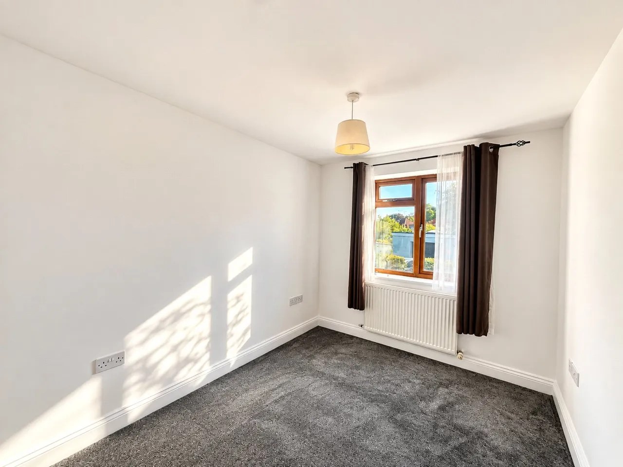 Mayplace Road East, DA7, photo 9
