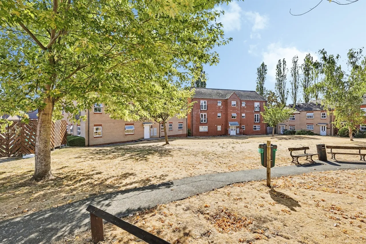 Walkers Way, Roade, Northampton, photo 10