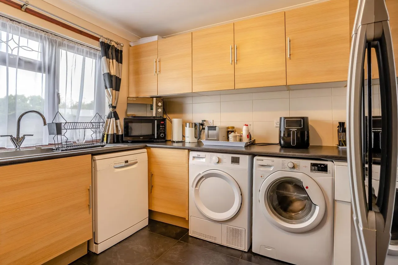 Heol Broom, Maudlam, CF33, photo 8