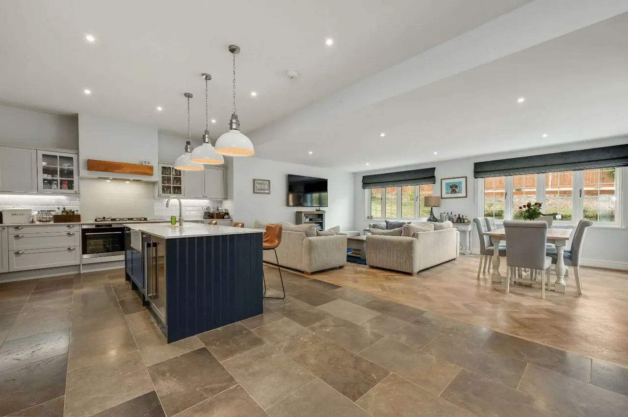 Holme Hill, Upton Grey, RG25, photo 4