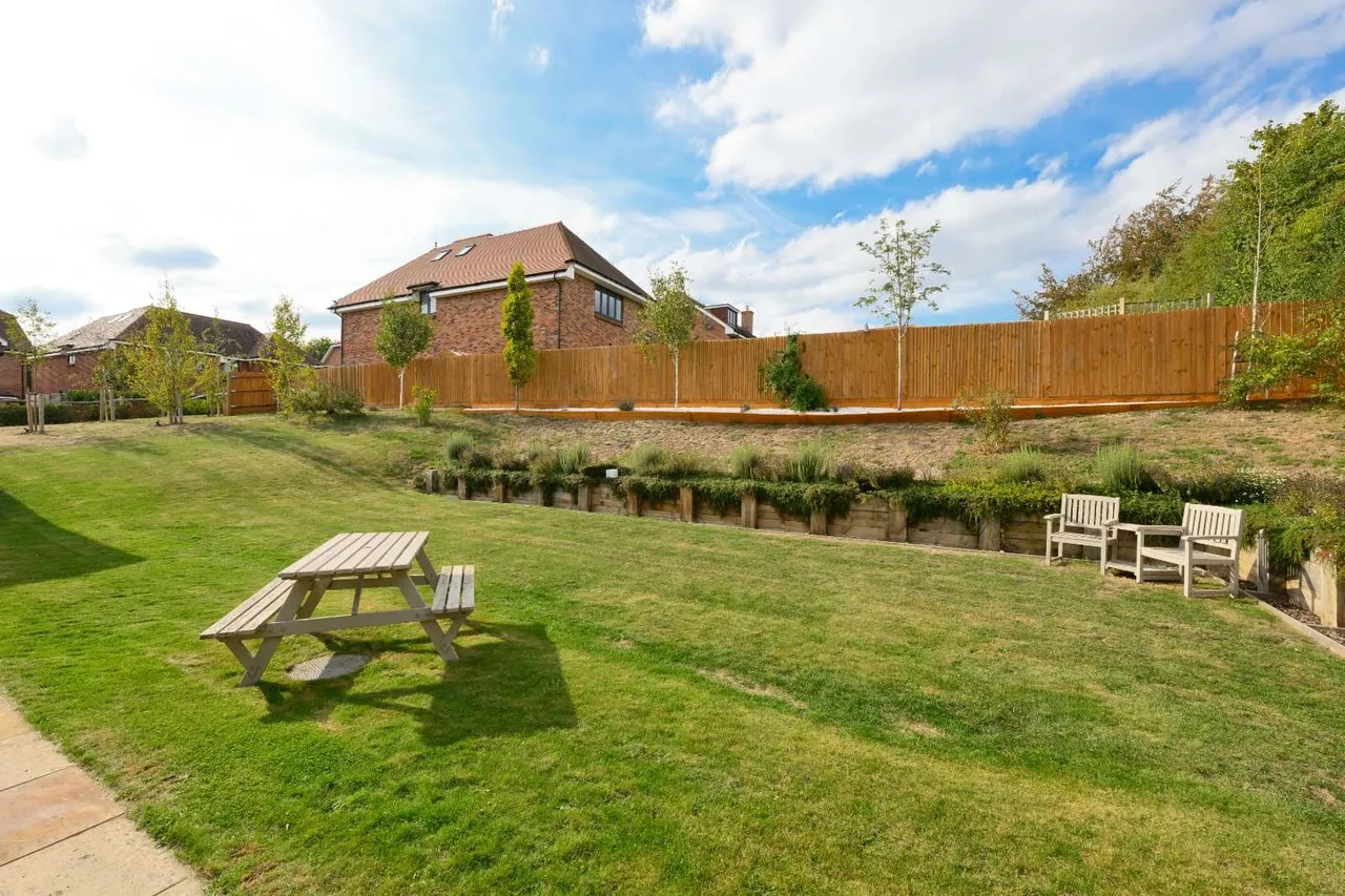 Holme Hill, Upton Grey, RG25, photo 9