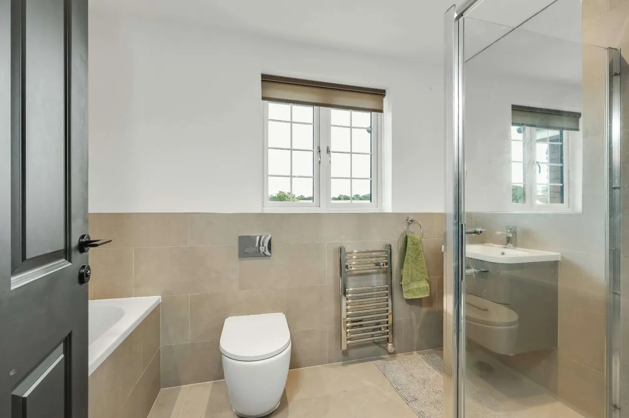 Holme Hill, Upton Grey, RG25, photo 15