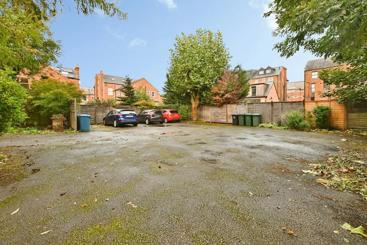 Henry Road, West Bridgford, NG2, photo 19