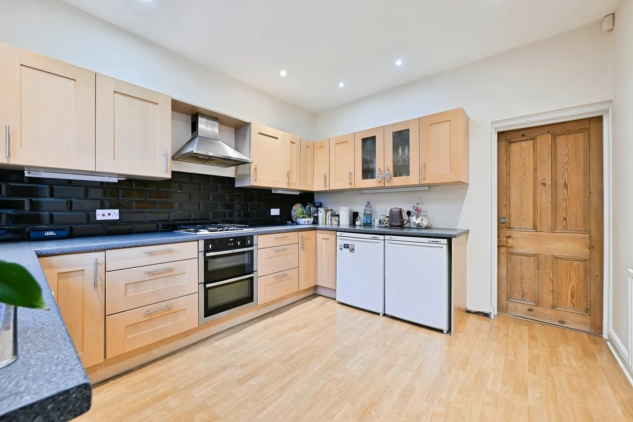 Henry Road, West Bridgford, NG2, photo 13
