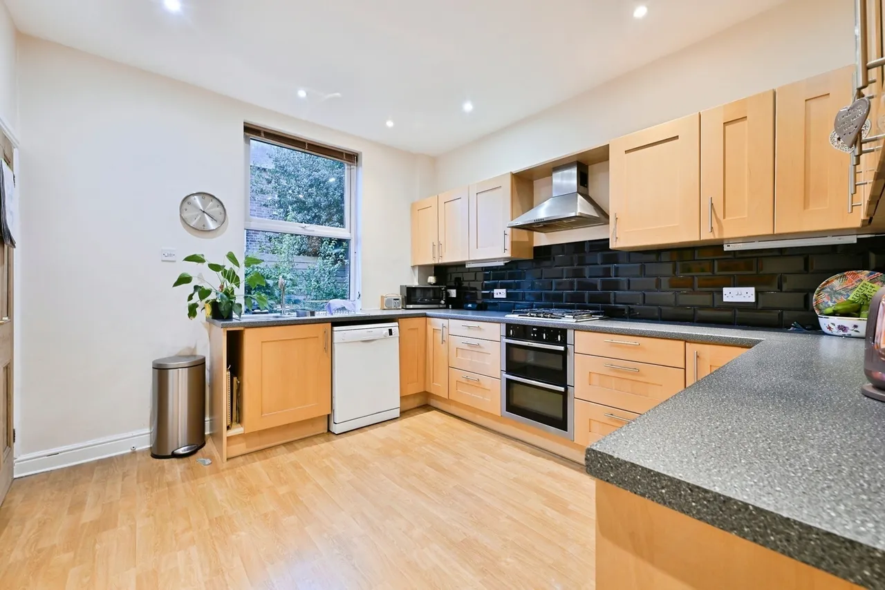 Henry Road, West Bridgford, NG2, photo 16