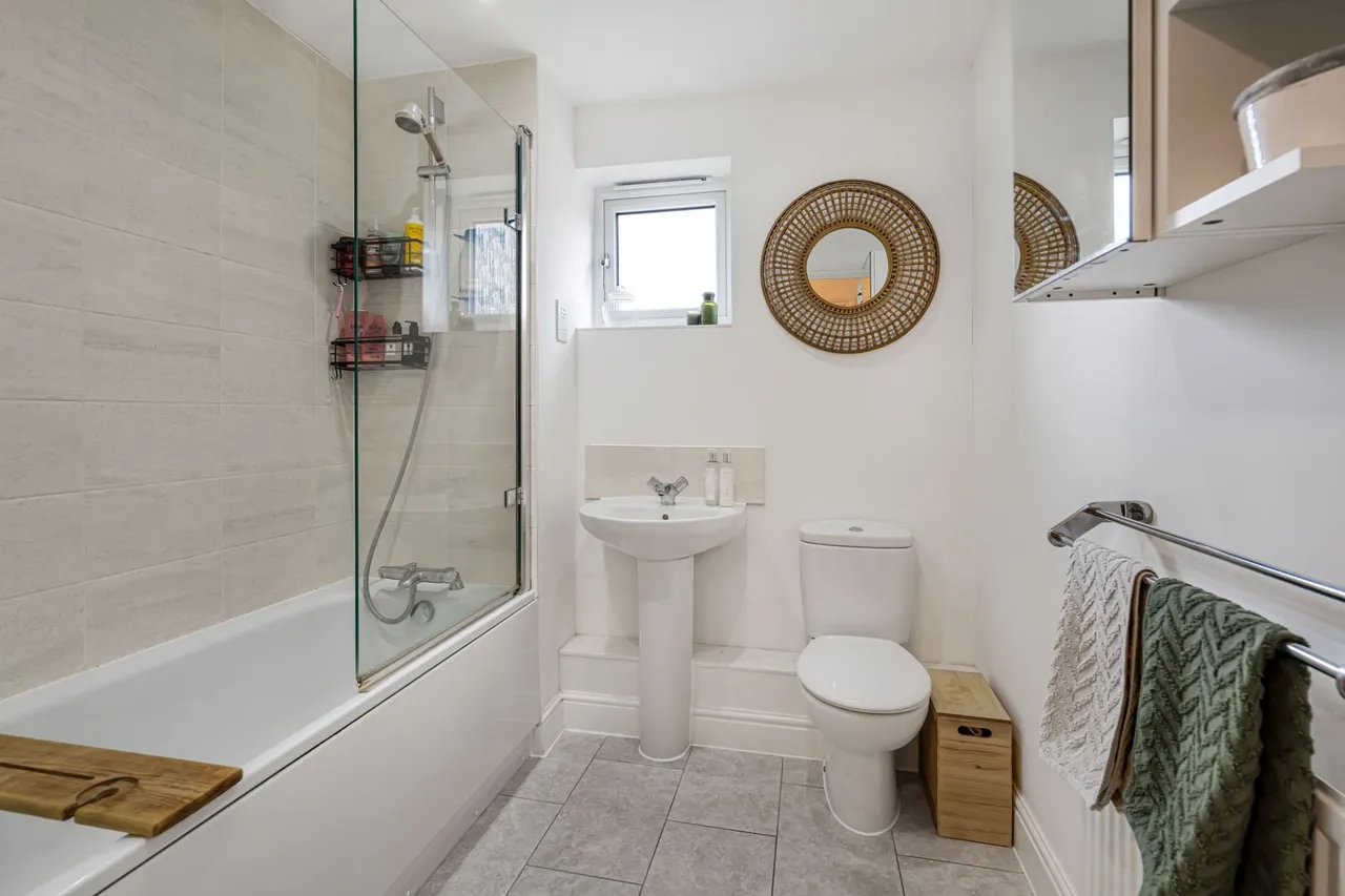 Kennedy Avenue, High Wycombe, HP11, photo 9