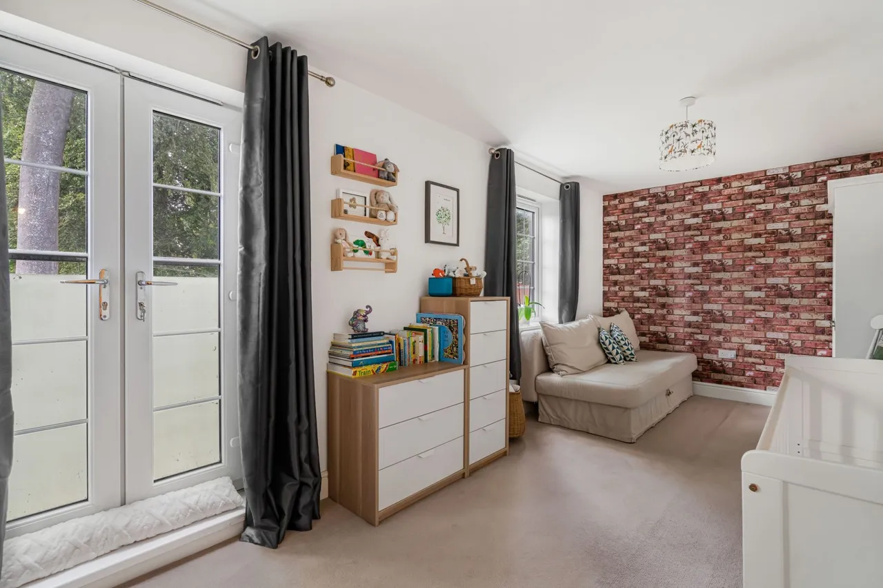Kennedy Avenue, High Wycombe, HP11, photo 8