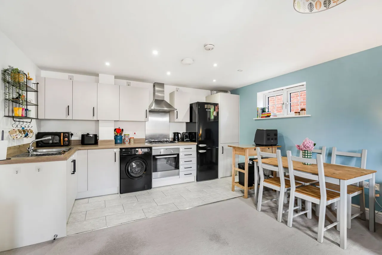 Kennedy Avenue, High Wycombe, HP11, photo 4