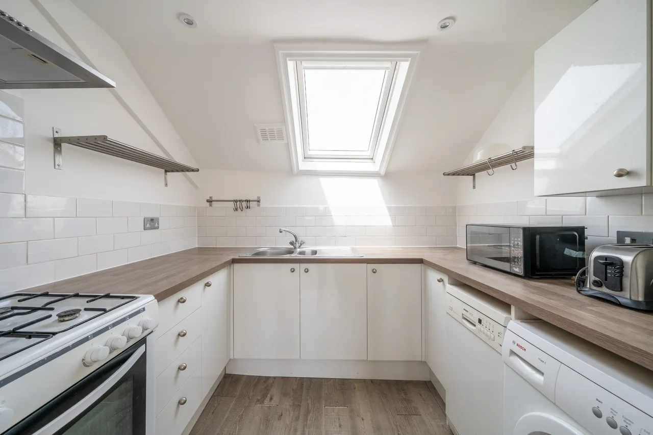 Cologne Road, London, SW11, photo 3
