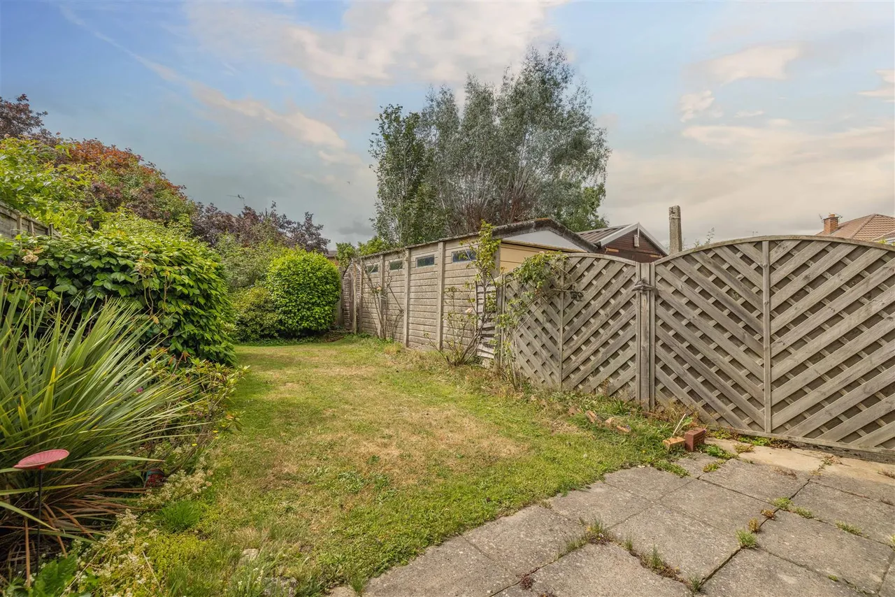 Meadow Way, Old Windsor, Windsor, SL4 2NX, photo 12