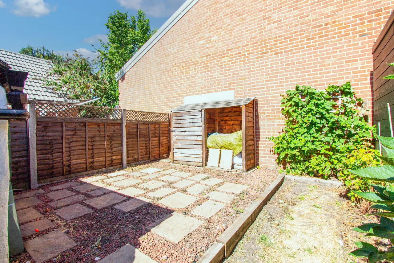 Clarence Road, Fleet, GU51 3XR, photo 9