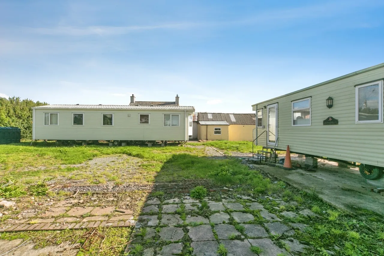 Llantrisant, Holyhead, LL65, photo 21