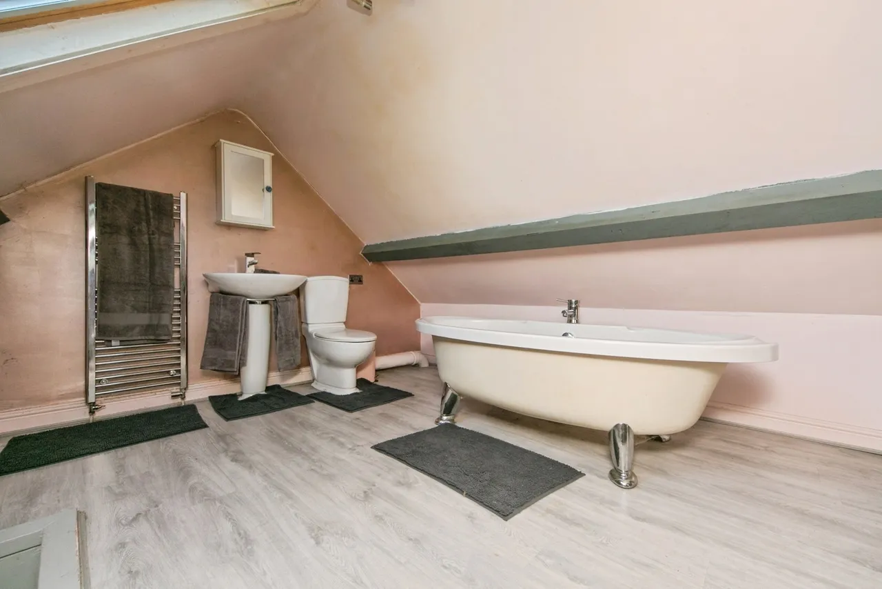 Llantrisant, Holyhead, LL65, photo 11