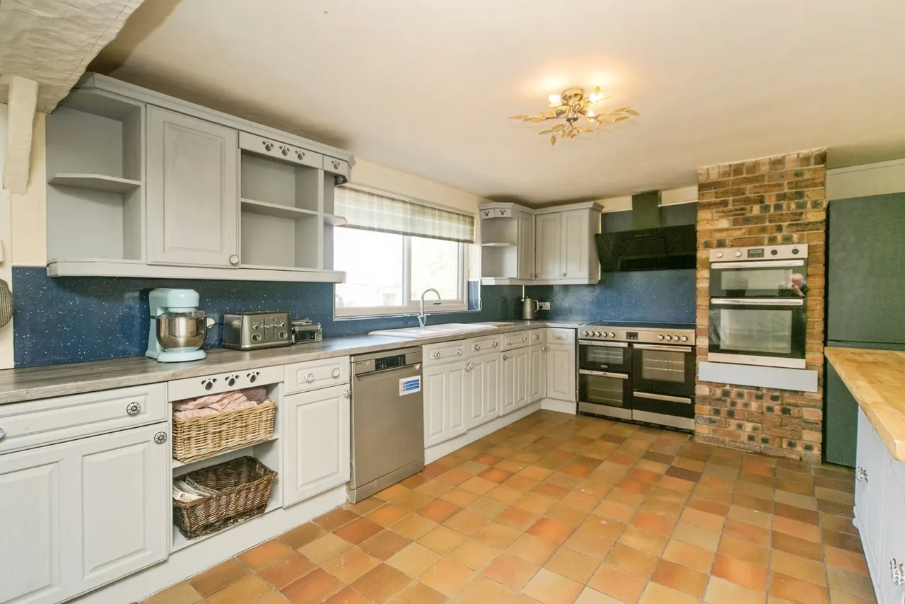 Llantrisant, Holyhead, LL65, photo 4