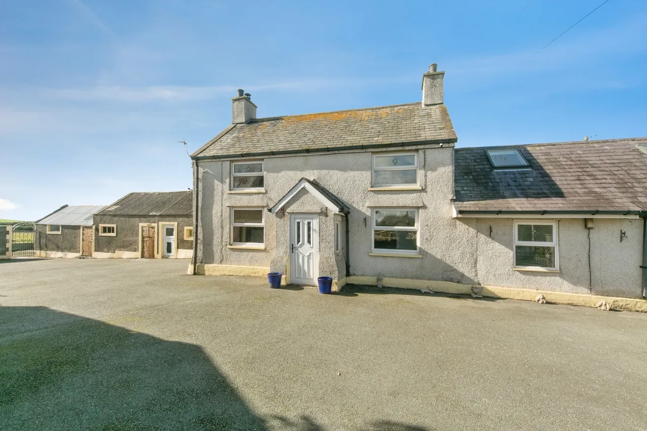 Llantrisant, Holyhead, LL65, photo 26