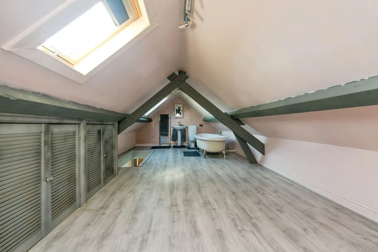 Llantrisant, Holyhead, LL65, photo 10