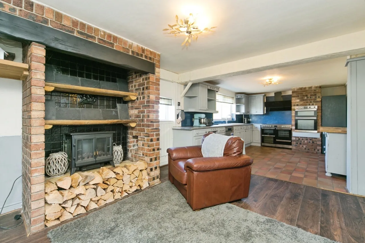 Llantrisant, Holyhead, LL65, photo 5