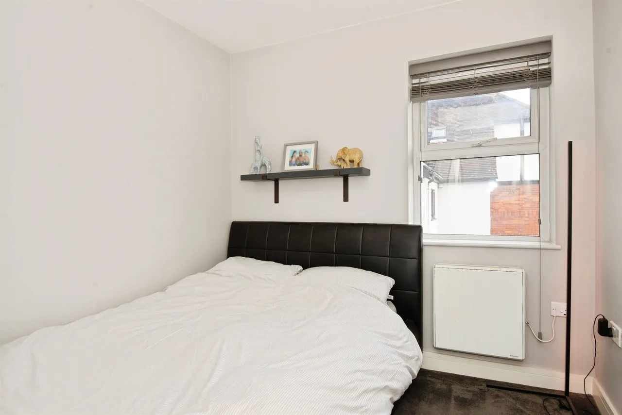 West Wycombe Road, High Wycombe, HP12, photo 9