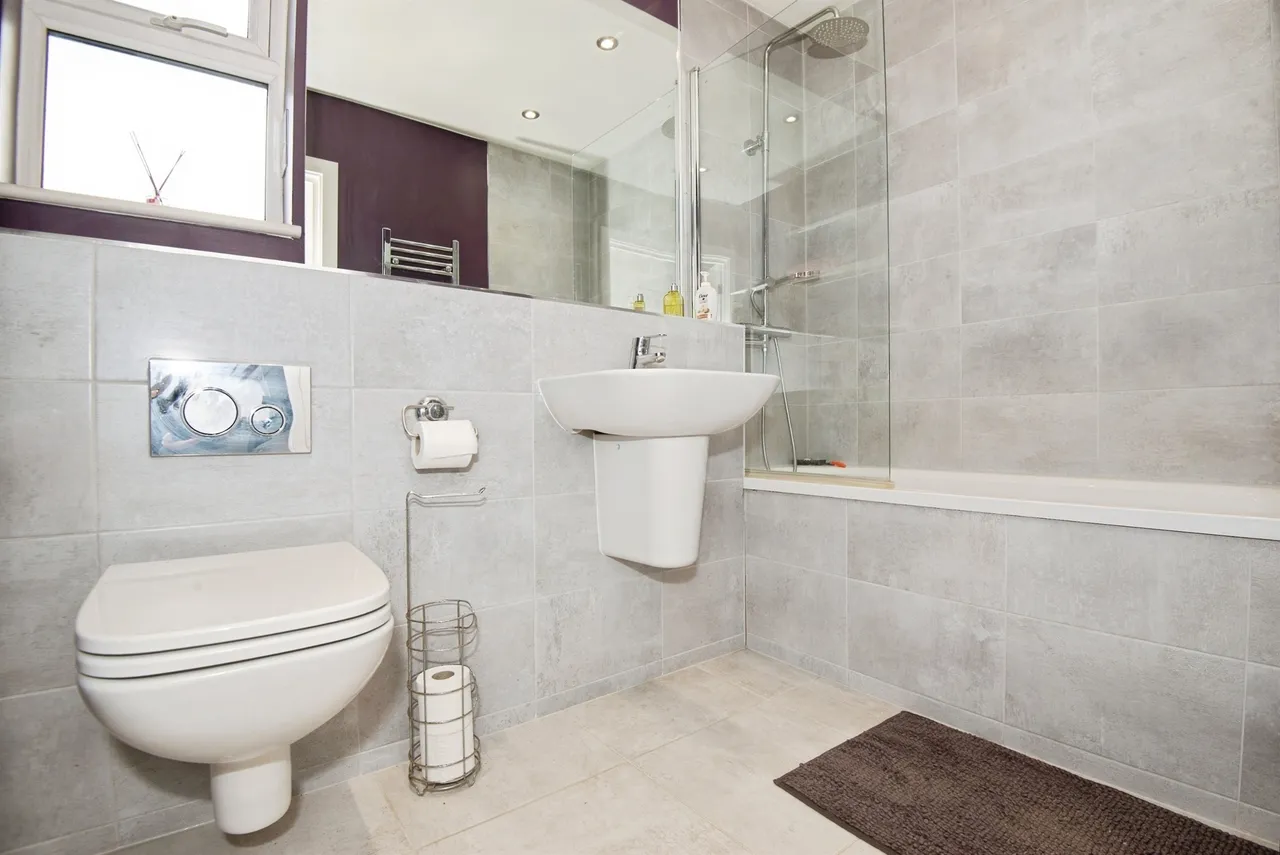 West Wycombe Road, High Wycombe, HP12, photo 10